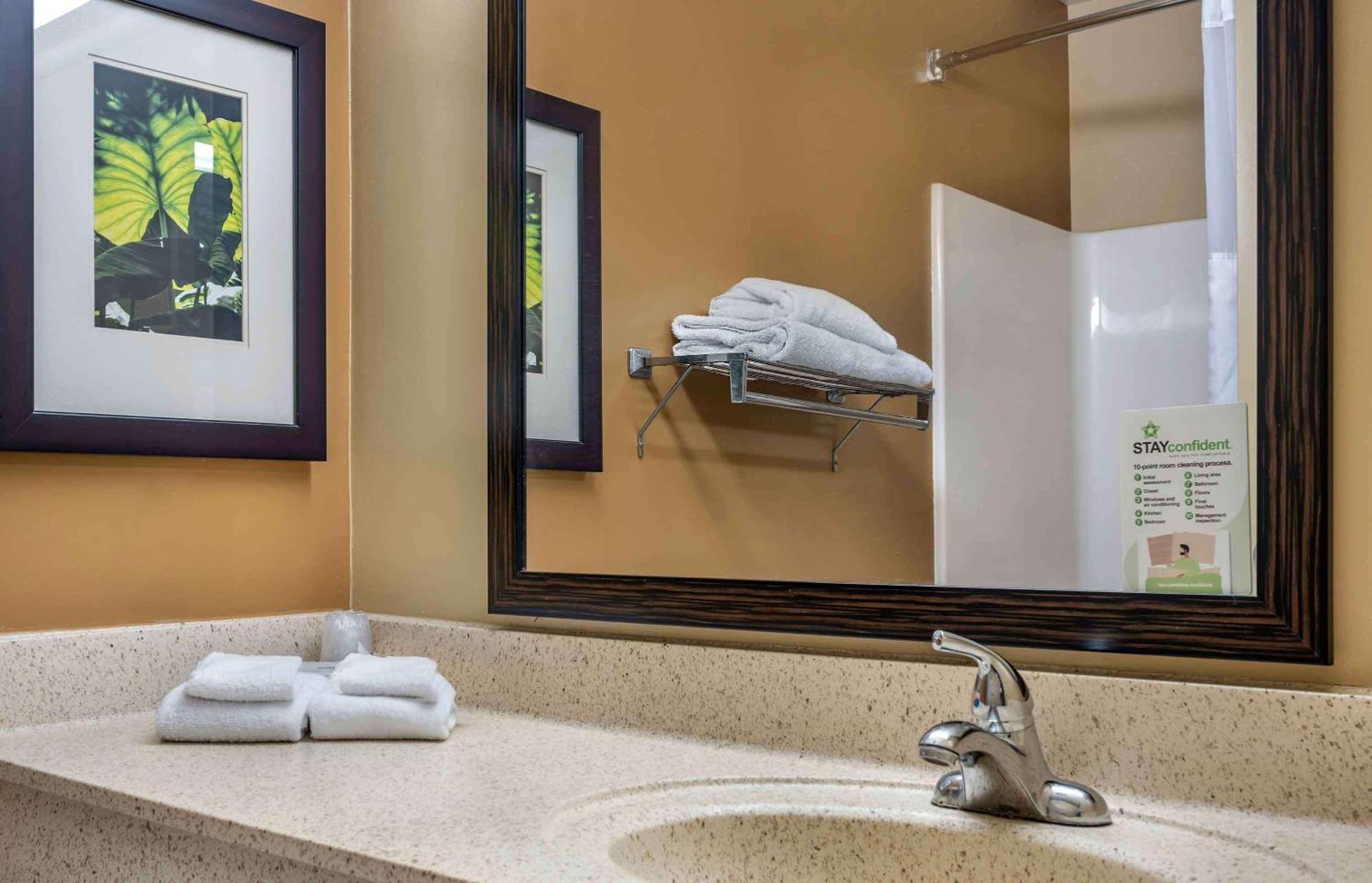 Extended Stay America Suites - Cleveland - Brooklyn Bagian luar foto
