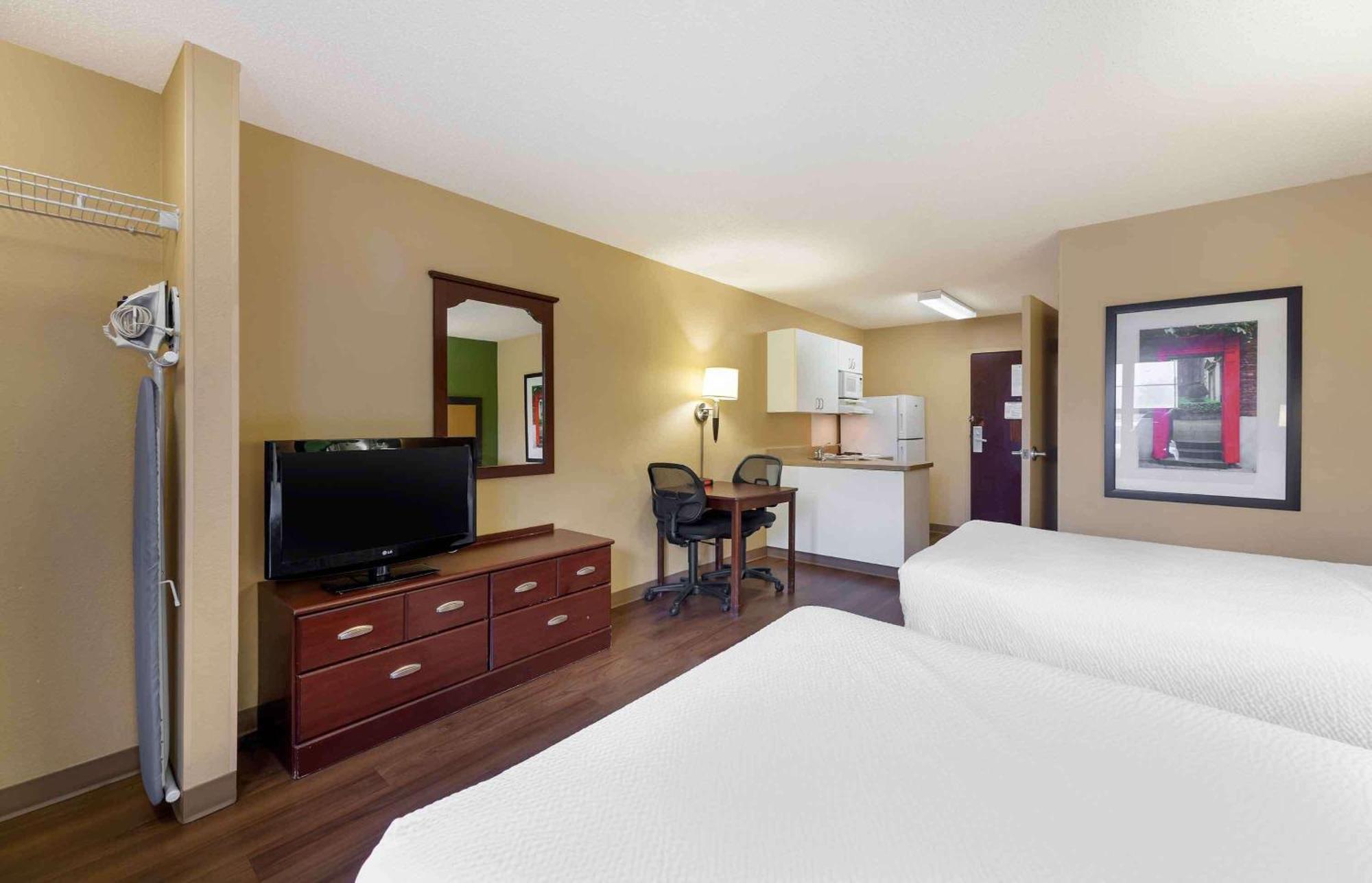 Extended Stay America Suites - Cleveland - Brooklyn Bagian luar foto