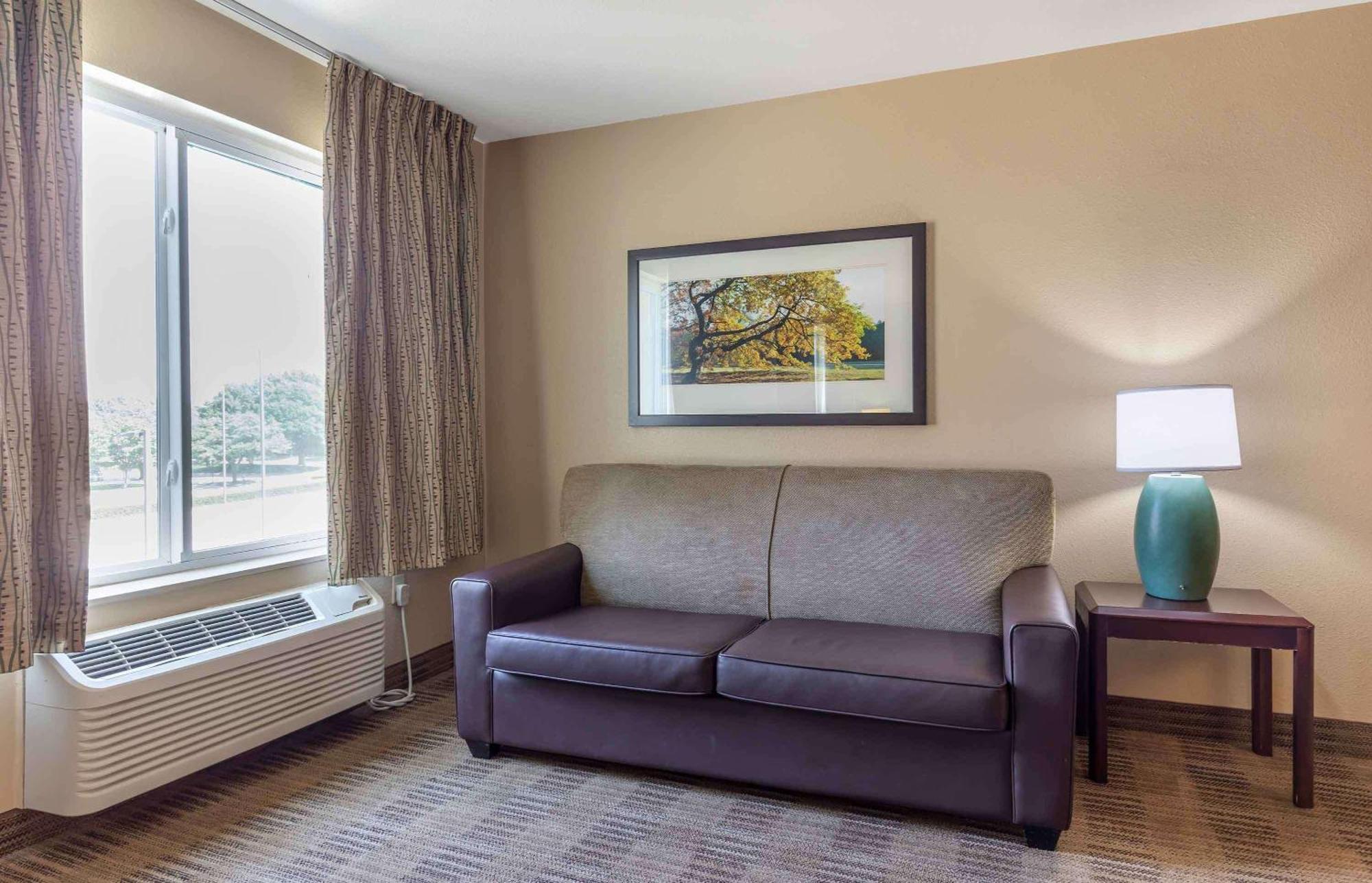 Extended Stay America Suites - Cleveland - Brooklyn Bagian luar foto