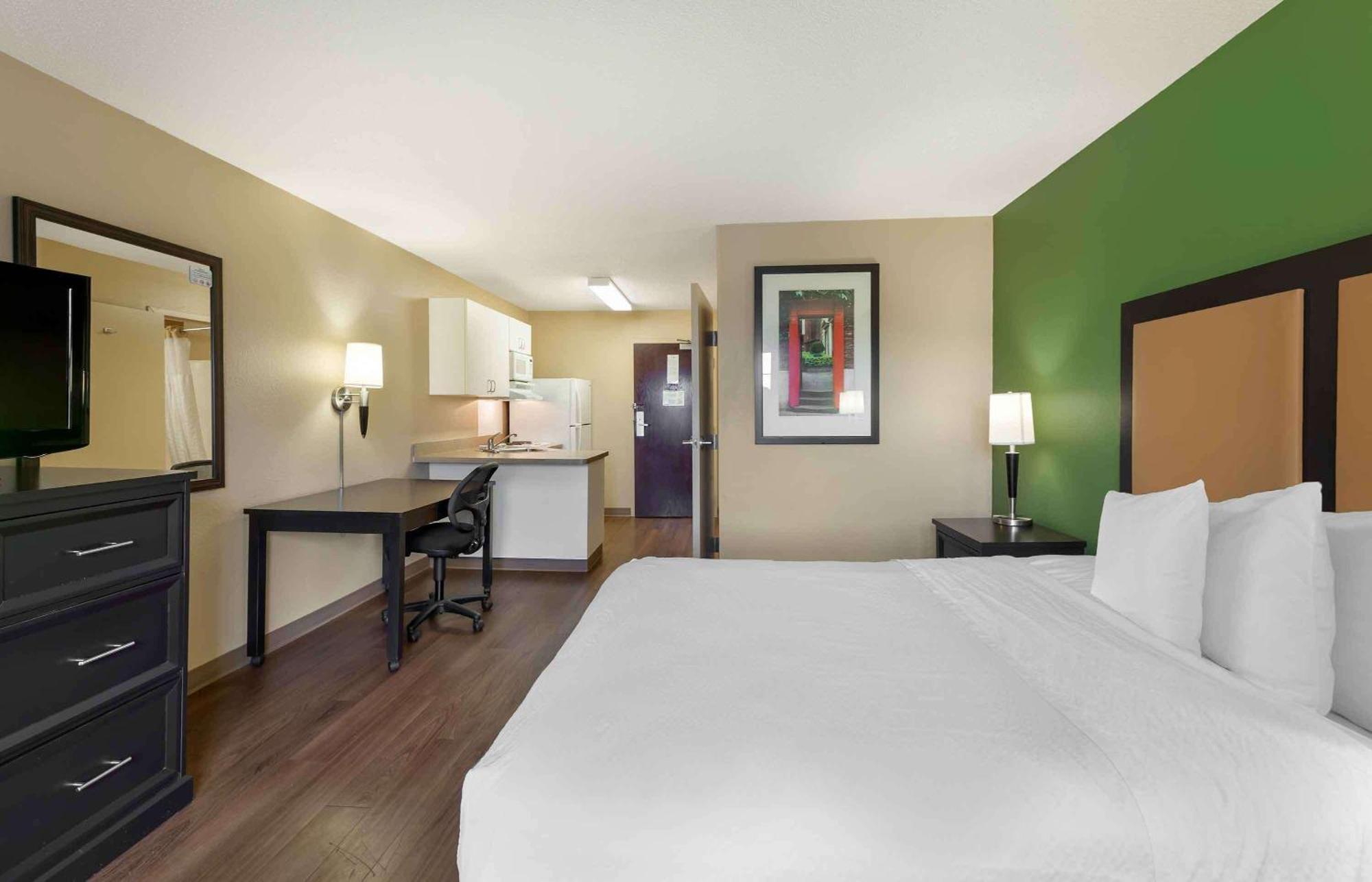 Extended Stay America Suites - Cleveland - Brooklyn Bagian luar foto