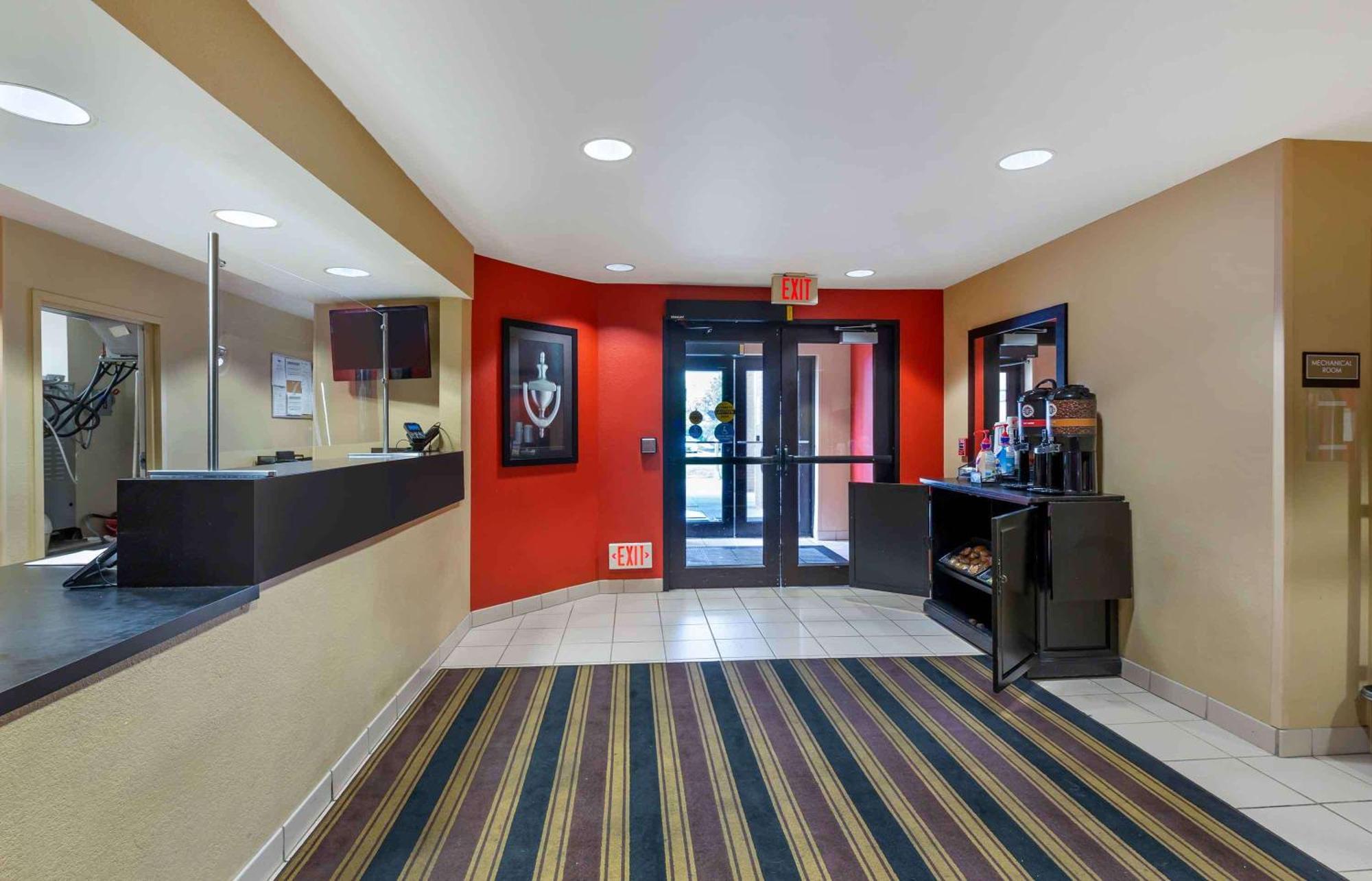 Extended Stay America Suites - Cleveland - Brooklyn Bagian luar foto
