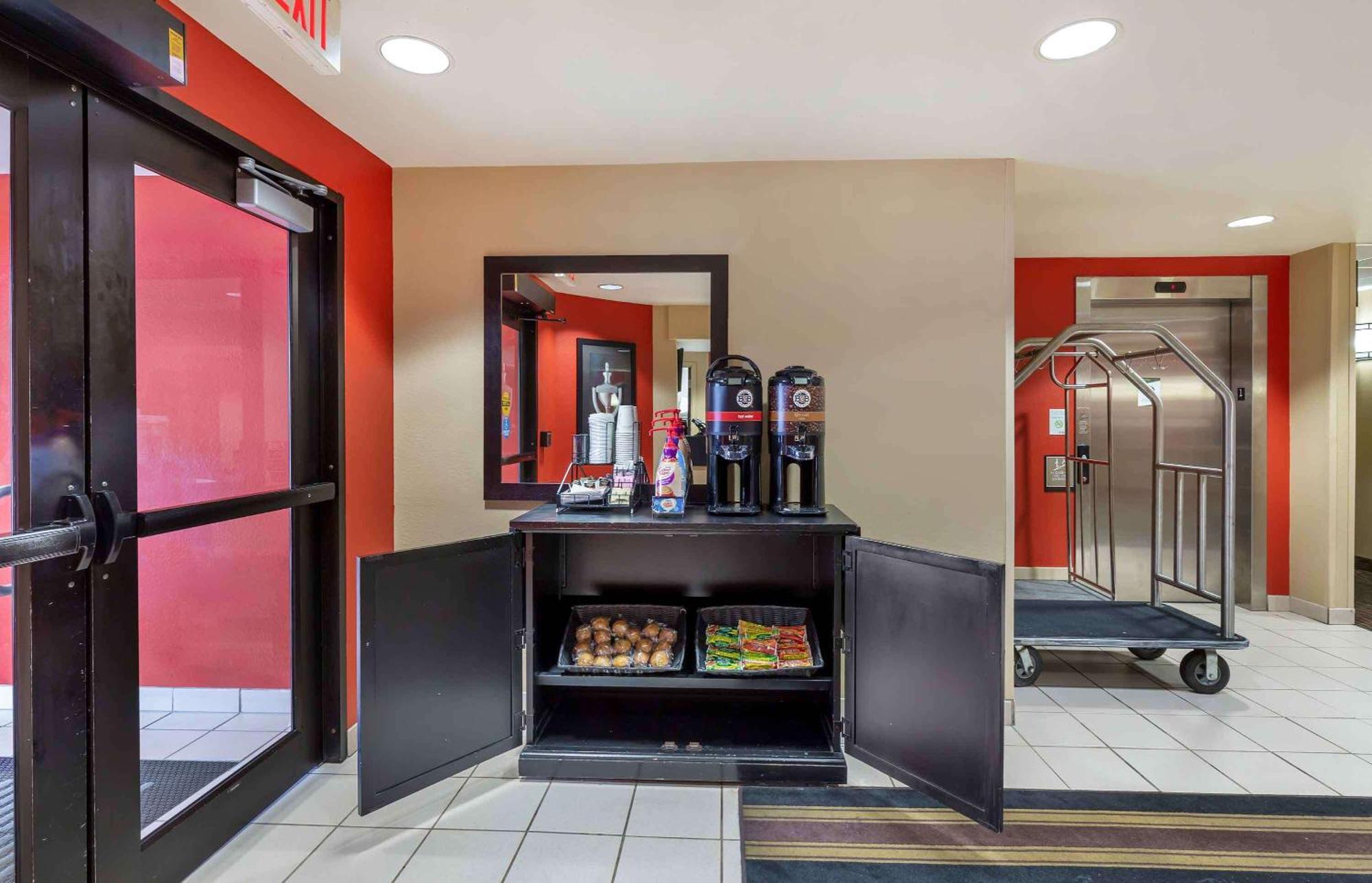 Extended Stay America Suites - Cleveland - Brooklyn Bagian luar foto