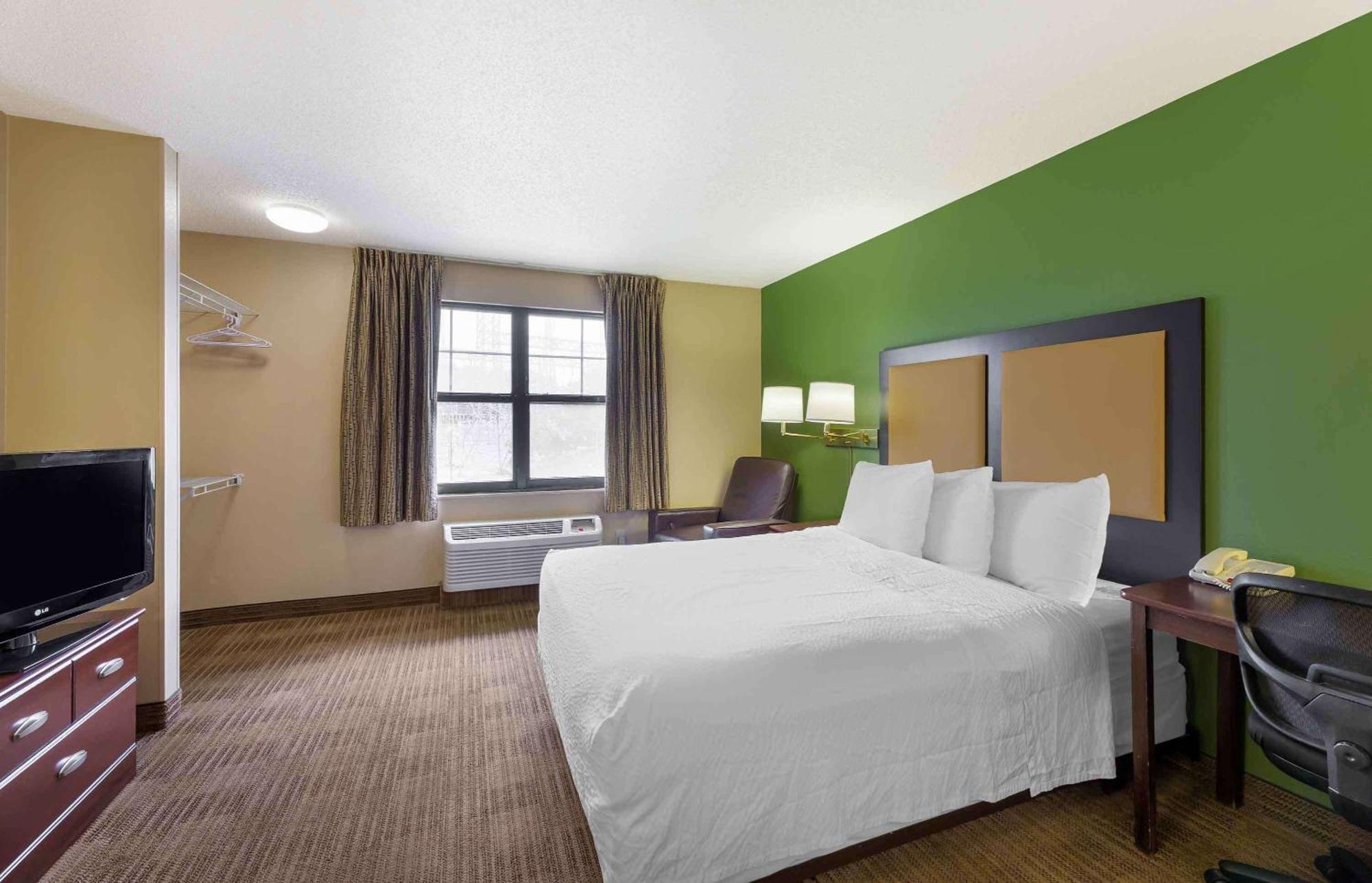Extended Stay America Suites - Cleveland - Brooklyn Bagian luar foto