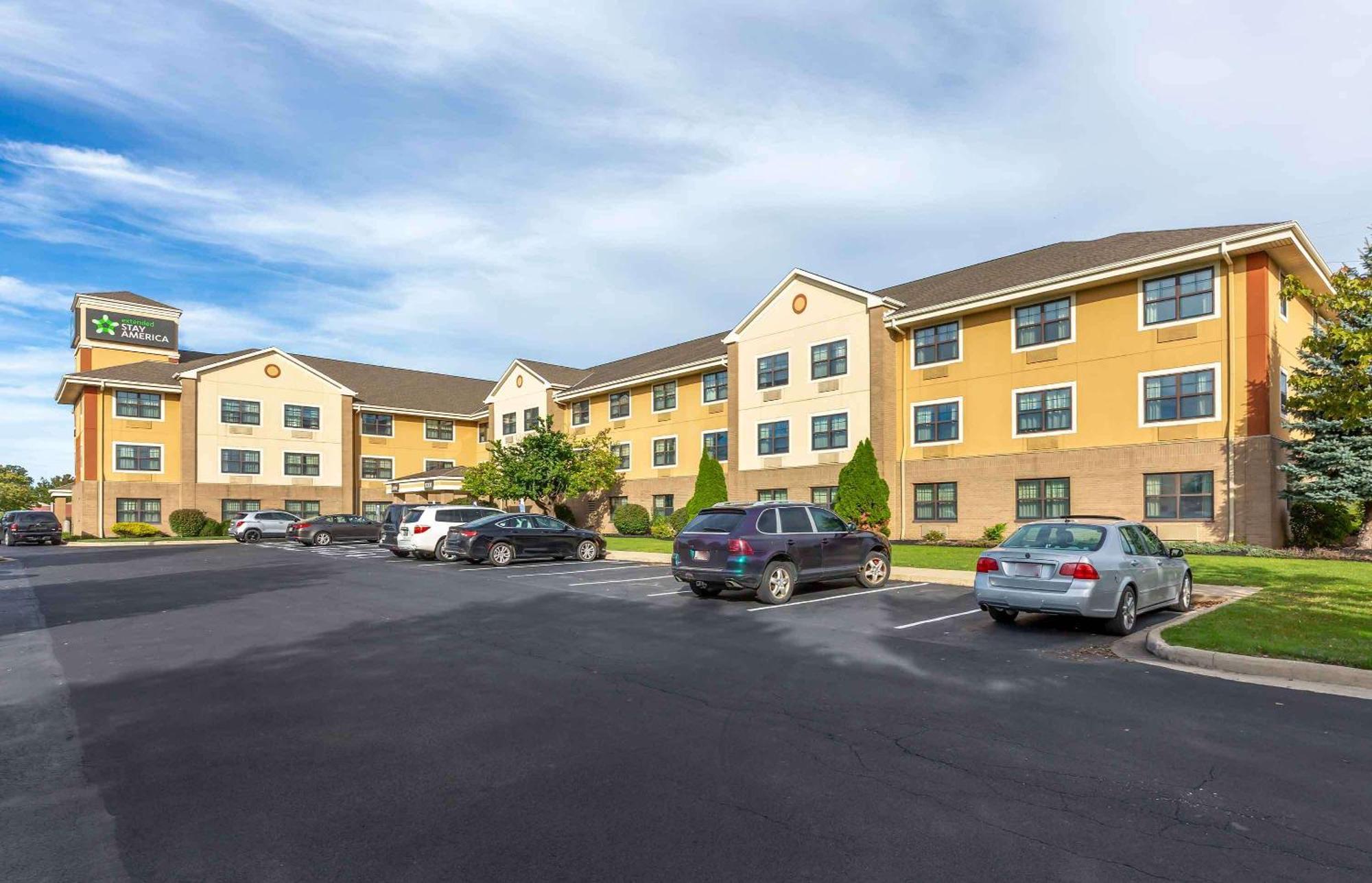 Extended Stay America Suites - Cleveland - Brooklyn Bagian luar foto