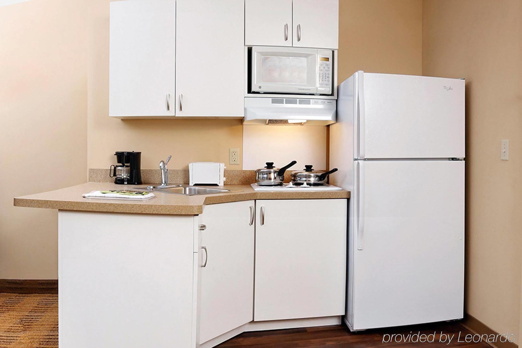 Extended Stay America Suites - Cleveland - Brooklyn Bagian luar foto
