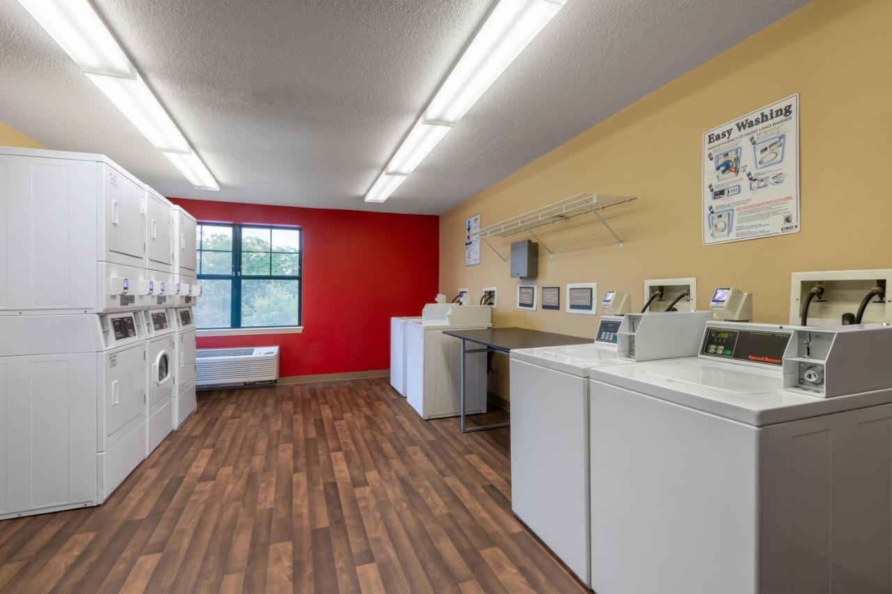 Extended Stay America Suites - Cleveland - Brooklyn Bagian luar foto