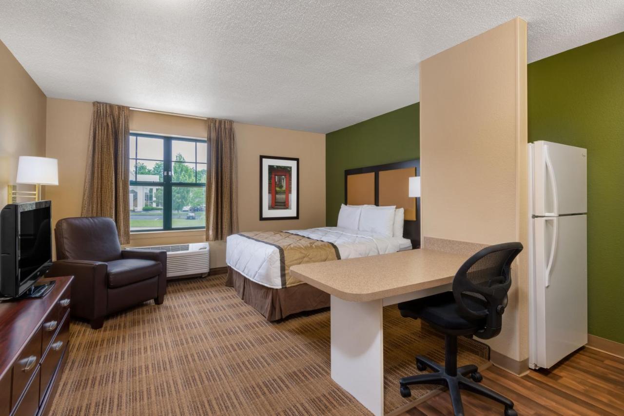 Extended Stay America Suites - Cleveland - Brooklyn Bagian luar foto